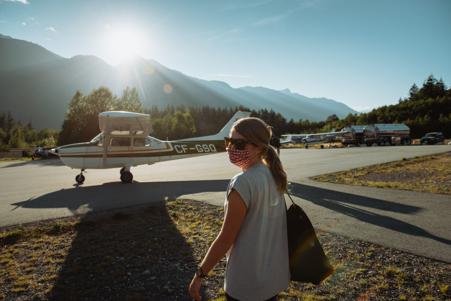 guided scenic flight in squamish bc